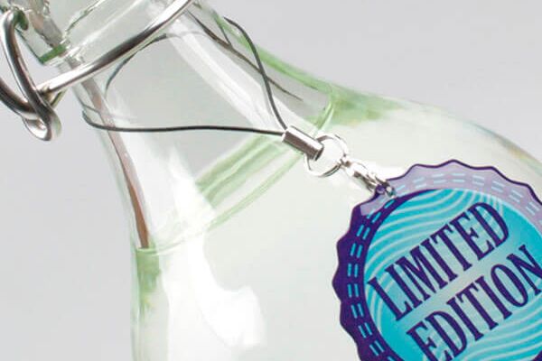 3D Aufkleber als Label auf Flaschen